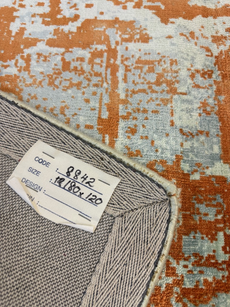 Code 8842 Modern Abstract Distressed Rug 180x120cm Hand Loom Woven - Image 3