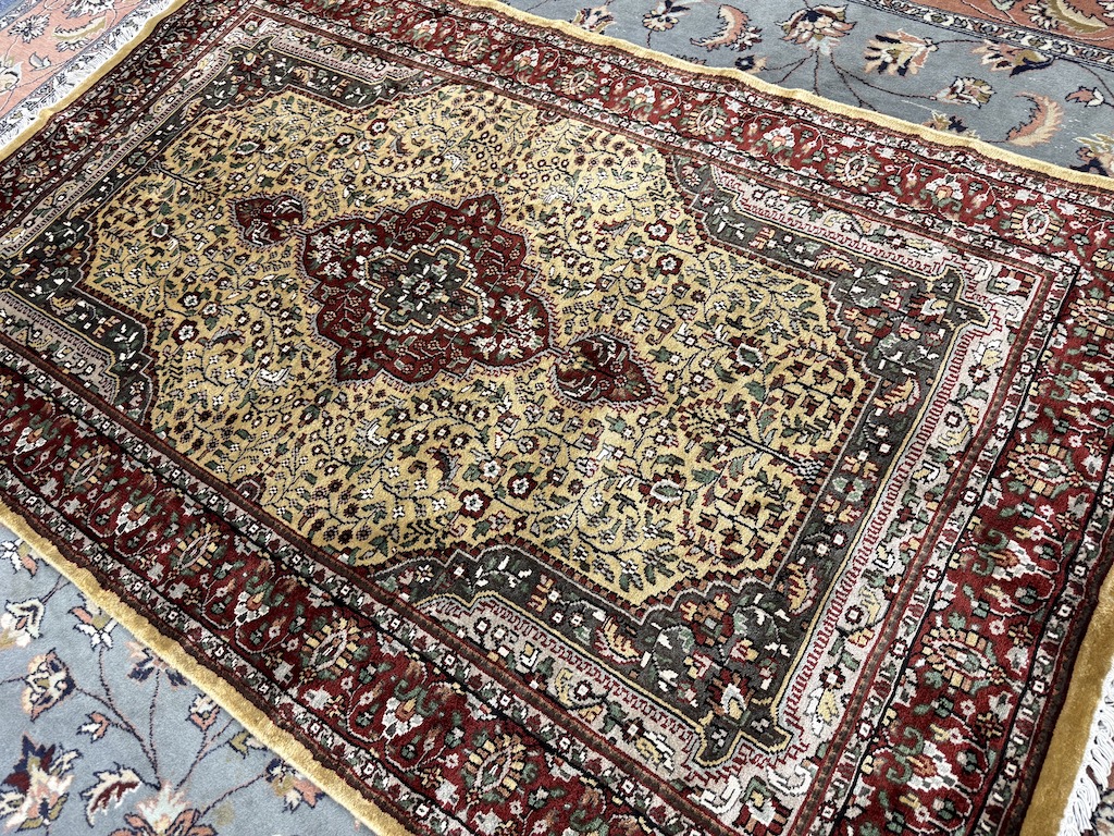 Code 9334 India Persian Kerman Carpet 193x120cm Hand knotted - Image 2