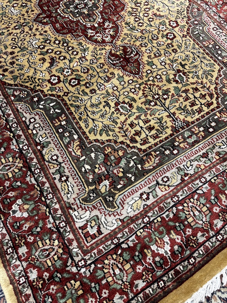 Code 9334 India Persian Kerman Carpet 193x120cm Hand knotted - Image 3