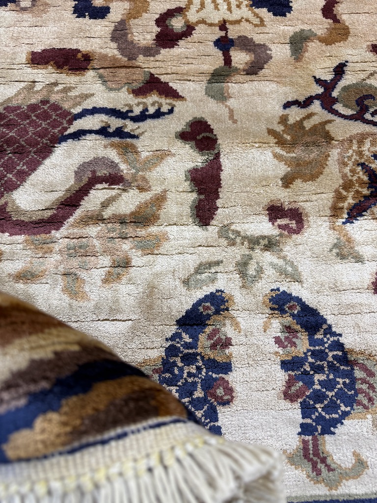 Code 9337 Vintage Chinese Pure Silk Pictorial Runner 182x68cm Hand knotted - Image 6